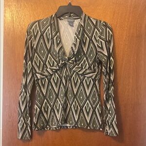 AGeometric Patterned Women's Top